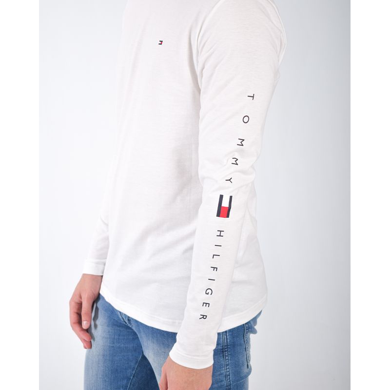 camiseta hilfiger